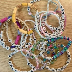 Pack of 60 bracelets